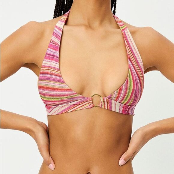 Frankie’s Bikinis x Hailee Steinfeld Eden Halter Bikini Top in Pink Disco - Picture 2 of 7